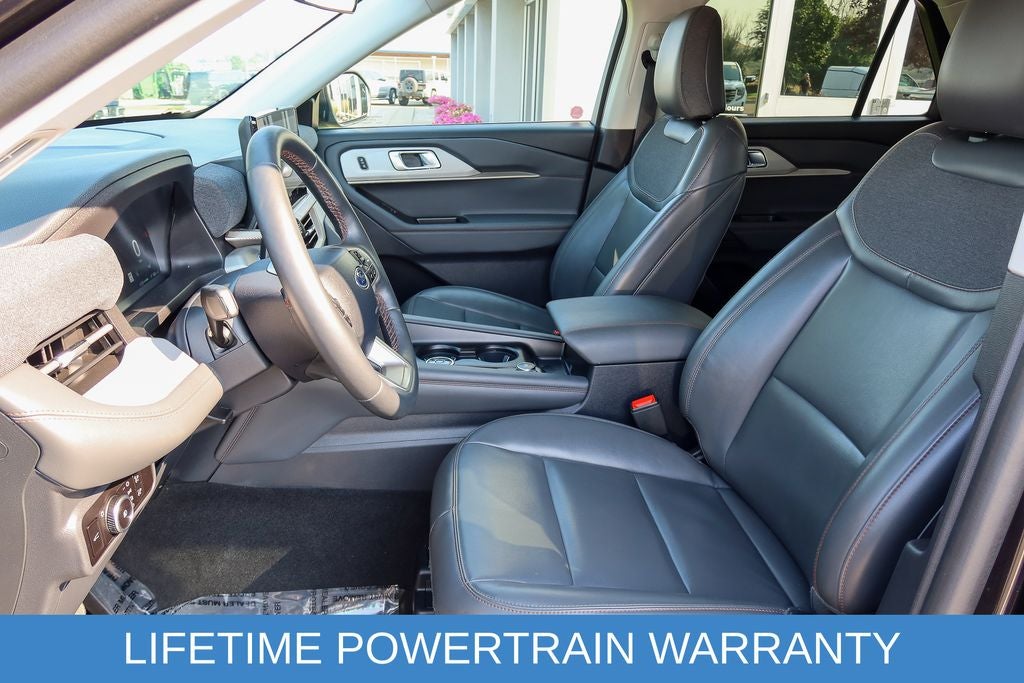 2025 Ford Explorer Active