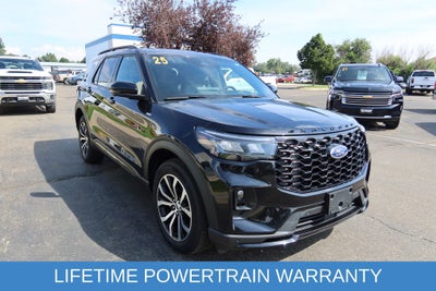 2025 Ford Explorer ST-Line