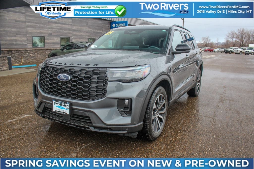 2025 Ford Explorer ST-Line