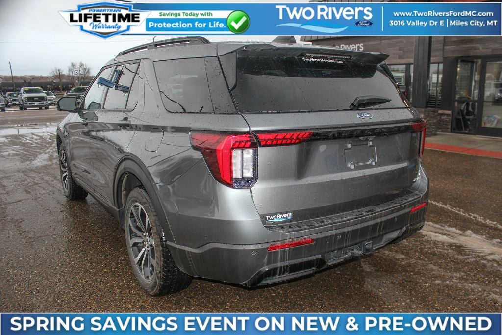 2025 Ford Explorer ST-Line