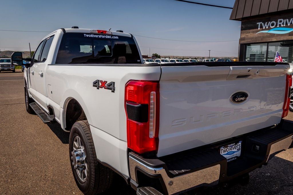 2023 Ford F-350SD Lariat