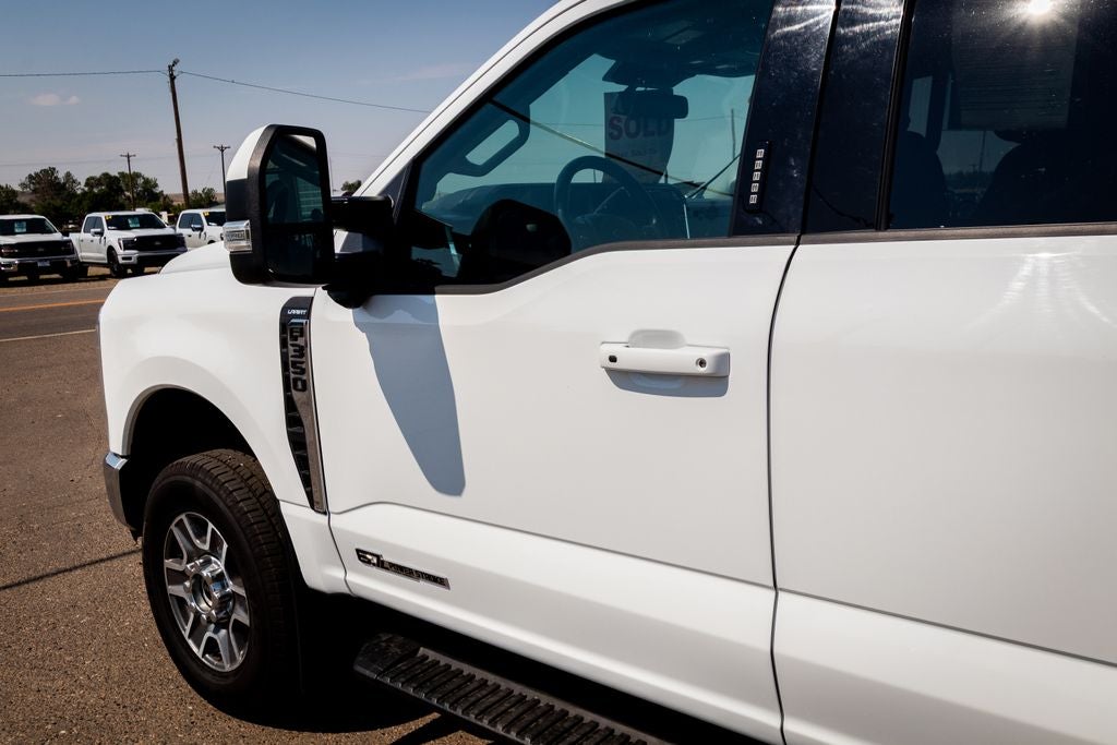 2023 Ford F-350SD Lariat