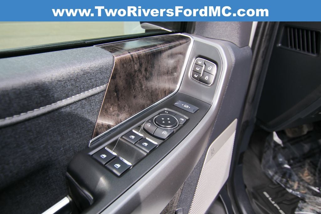 2024 Ford F-350SD Lariat DRW