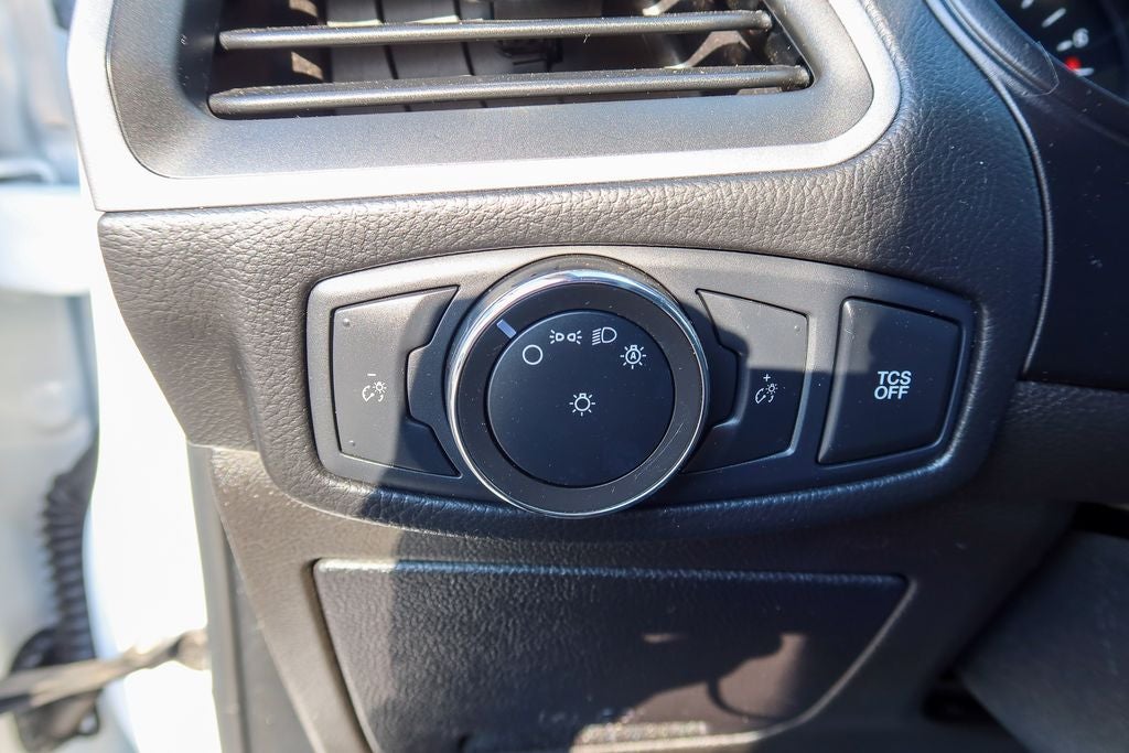 2020 Ford Edge SE