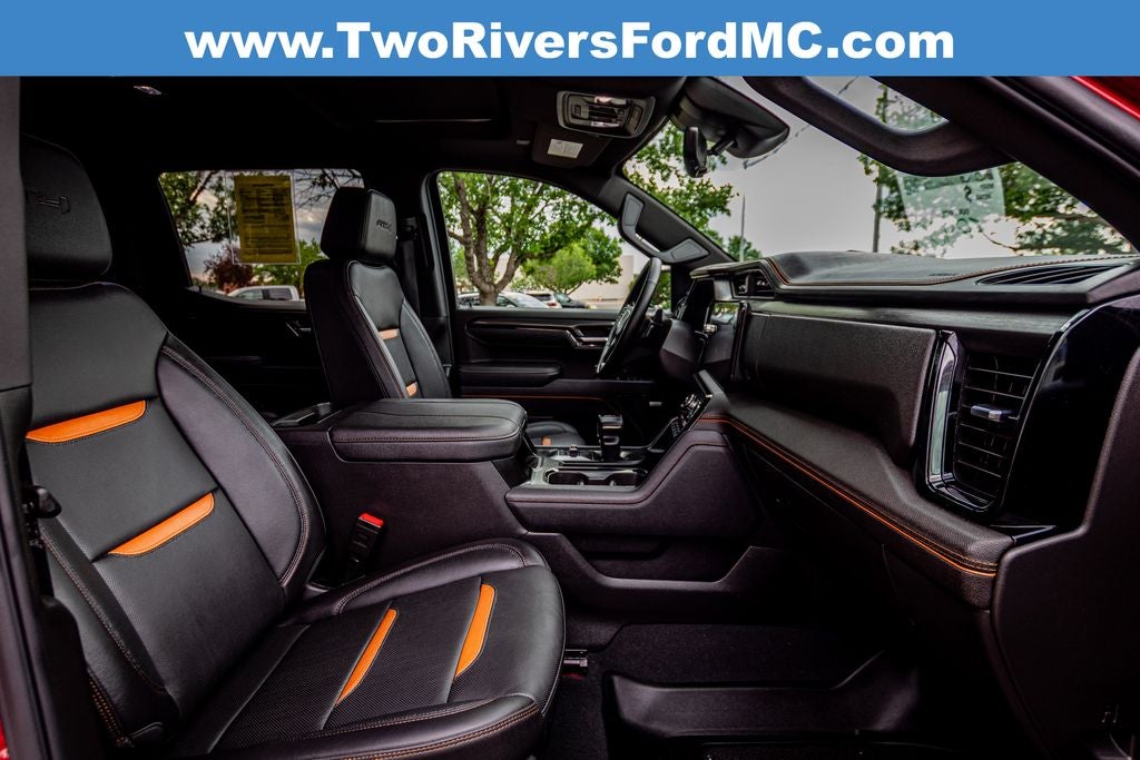 2025 GMC Sierra 1500 AT4