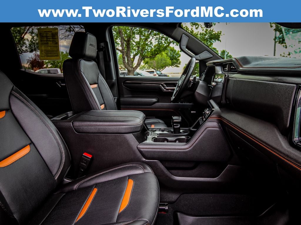 2025 GMC Sierra 1500 AT4
