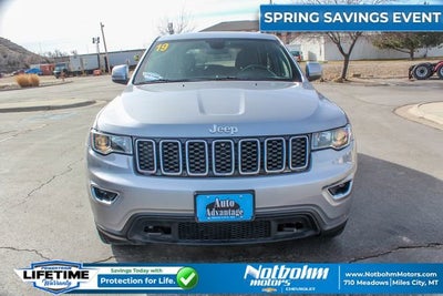 2019 Jeep Grand Cherokee Laredo E