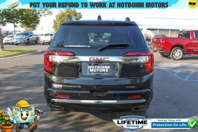 2023 GMC Acadia Denali
