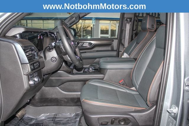 2025 GMC Yukon XL AT4