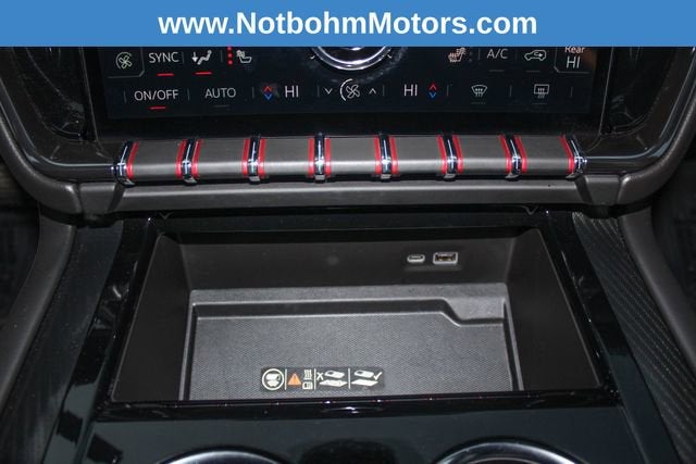 2025 GMC Yukon XL AT4