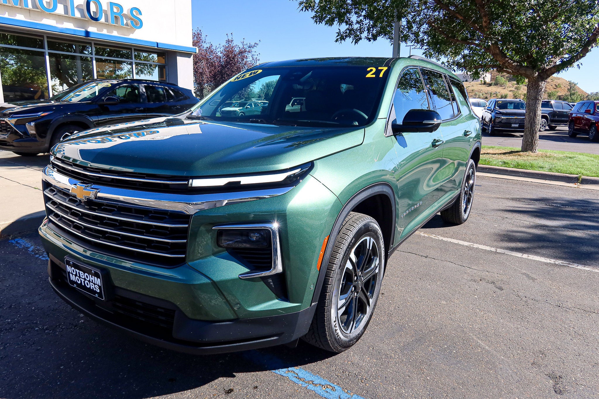 2027 Chevrolet Traverse LT