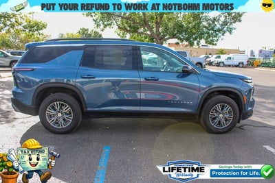 2025 Chevrolet Traverse LT