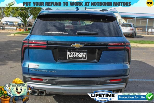 2025 Chevrolet Traverse LT