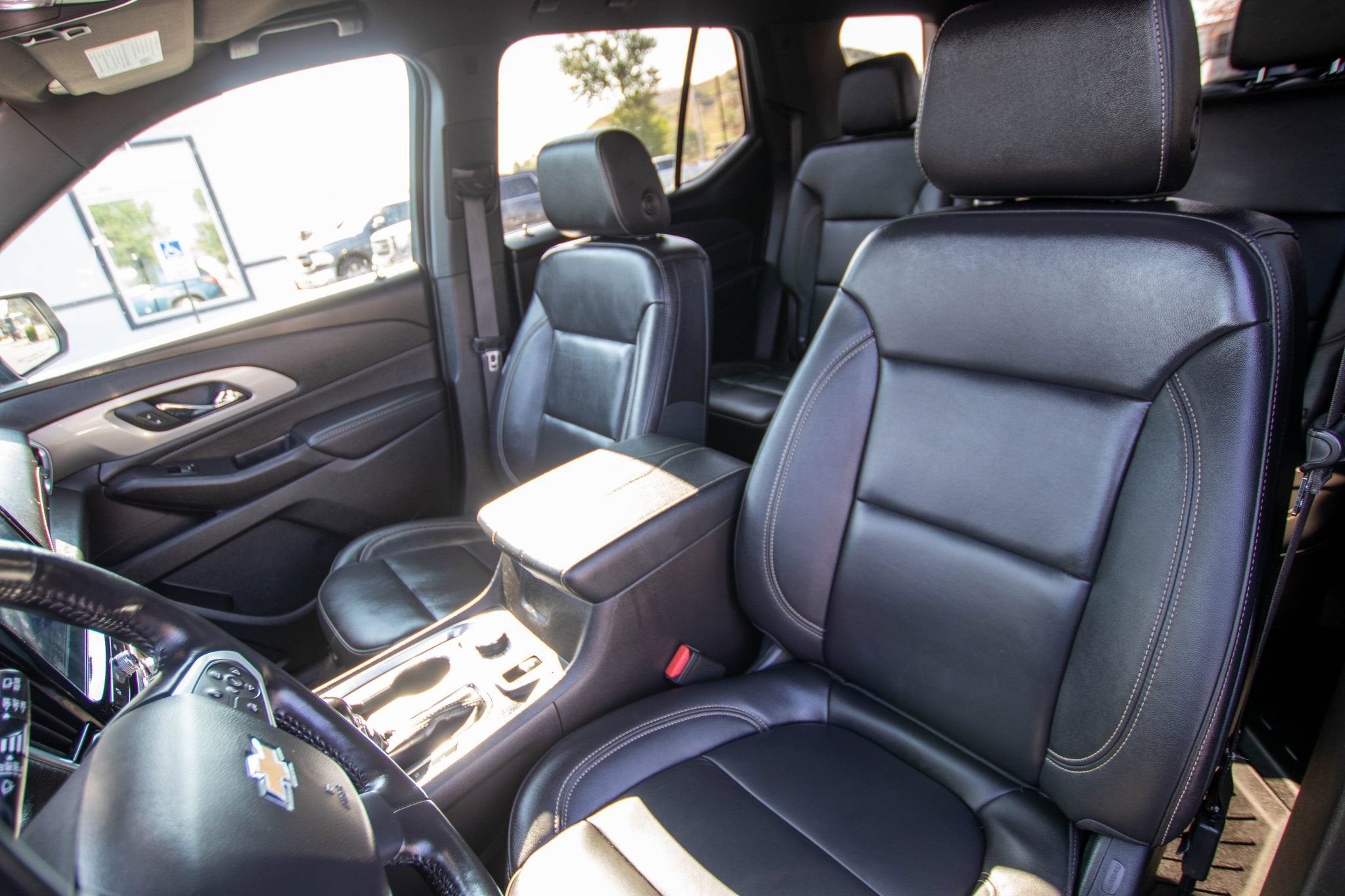 2022 Chevrolet Traverse LT Leather