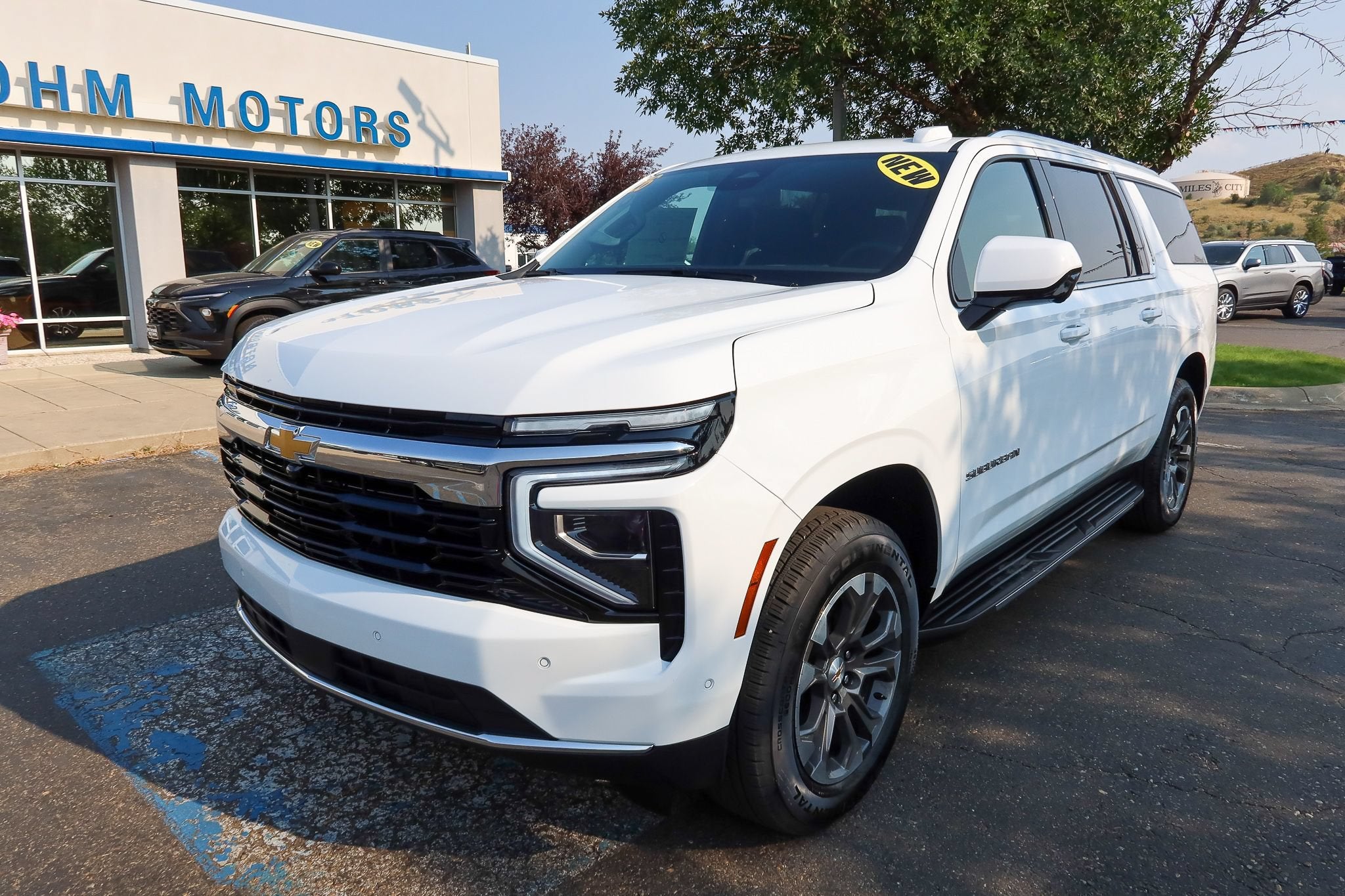 2026 Chevrolet Suburban LS
