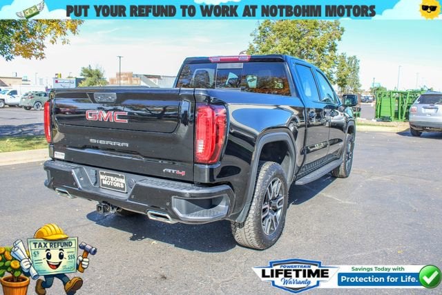 2023 GMC Sierra 1500 AT4