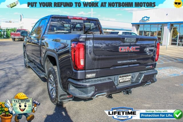 2023 GMC Sierra 1500 AT4