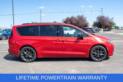 2025 Chrysler Pacifica Limited