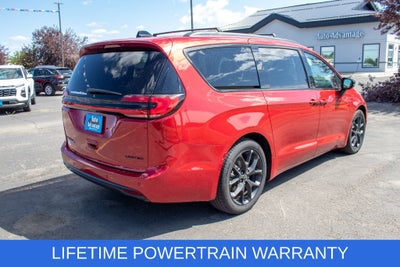 2025 Chrysler Pacifica Limited