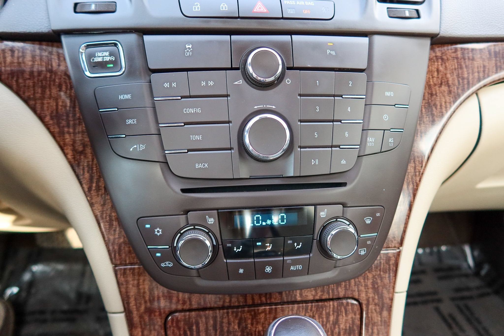 2013 Buick Regal Turbo Premium 2